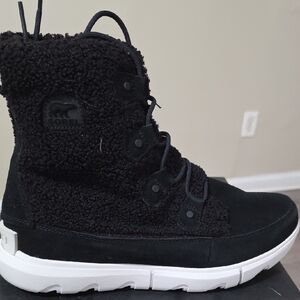 Sorel Black Fleece-Lined Boots
